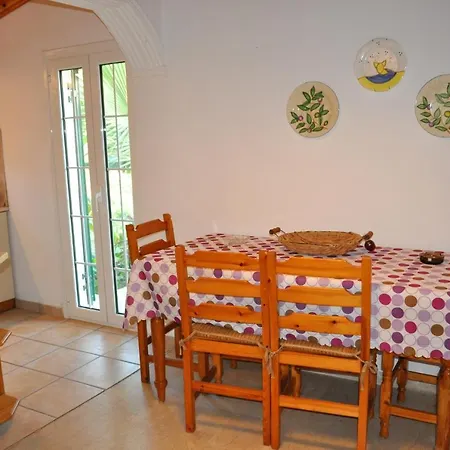 Holiday home Corfu Beachfront Yannis On Agios Gordios