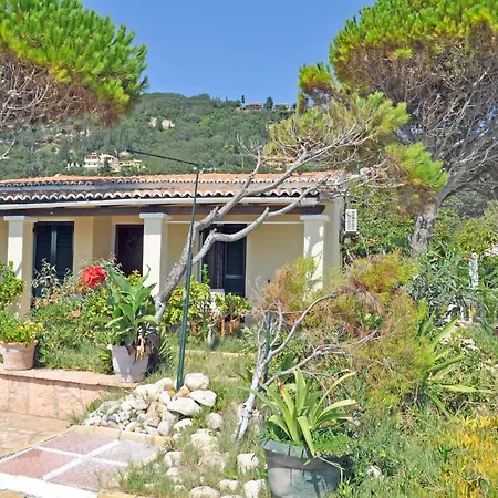 Corfu Beachfront Yannis On Agios Gordios * 阿齐欧斯·贡多斯