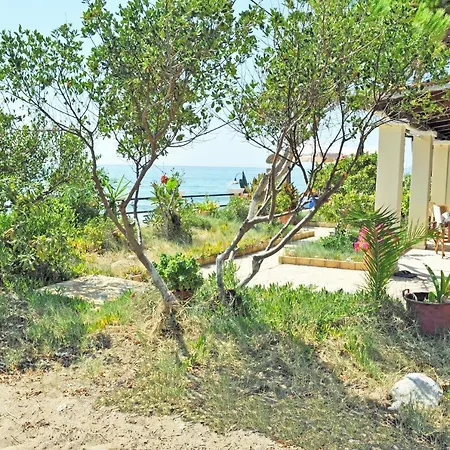 度假居 Corfu Beachfront Yannis On Agios Gordios *